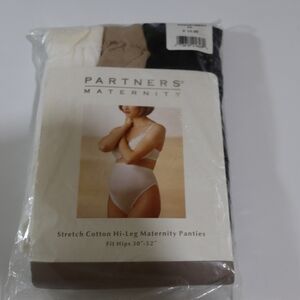Partners White Hi-Leg Maternity Panties Medium